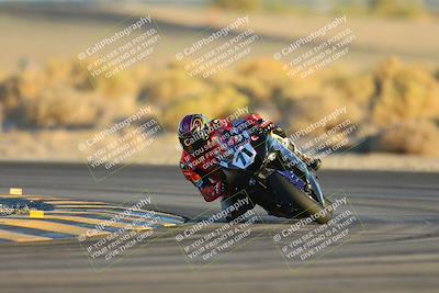 media/Nov-17-2024-CVMA (Sun) [[1fec520723]]/Race 18-Supersport Middleweight/